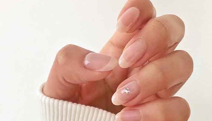 Have strong nails naturally