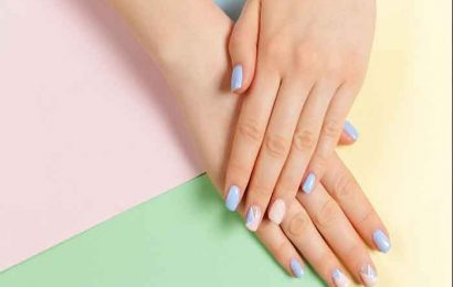 Gel nails and semi-permanent varnish, do you need to take break?