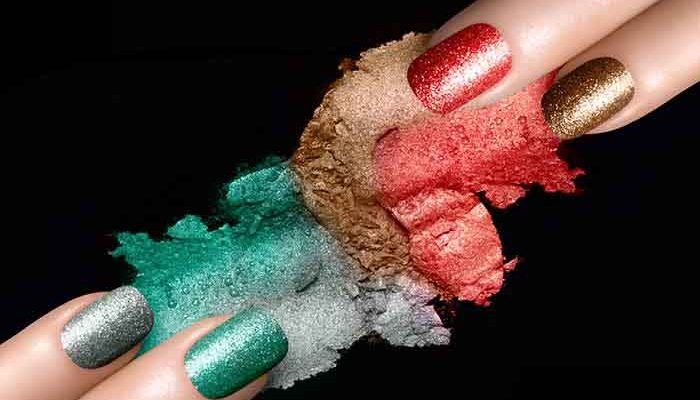 All about dip powder for an irresistible manicure